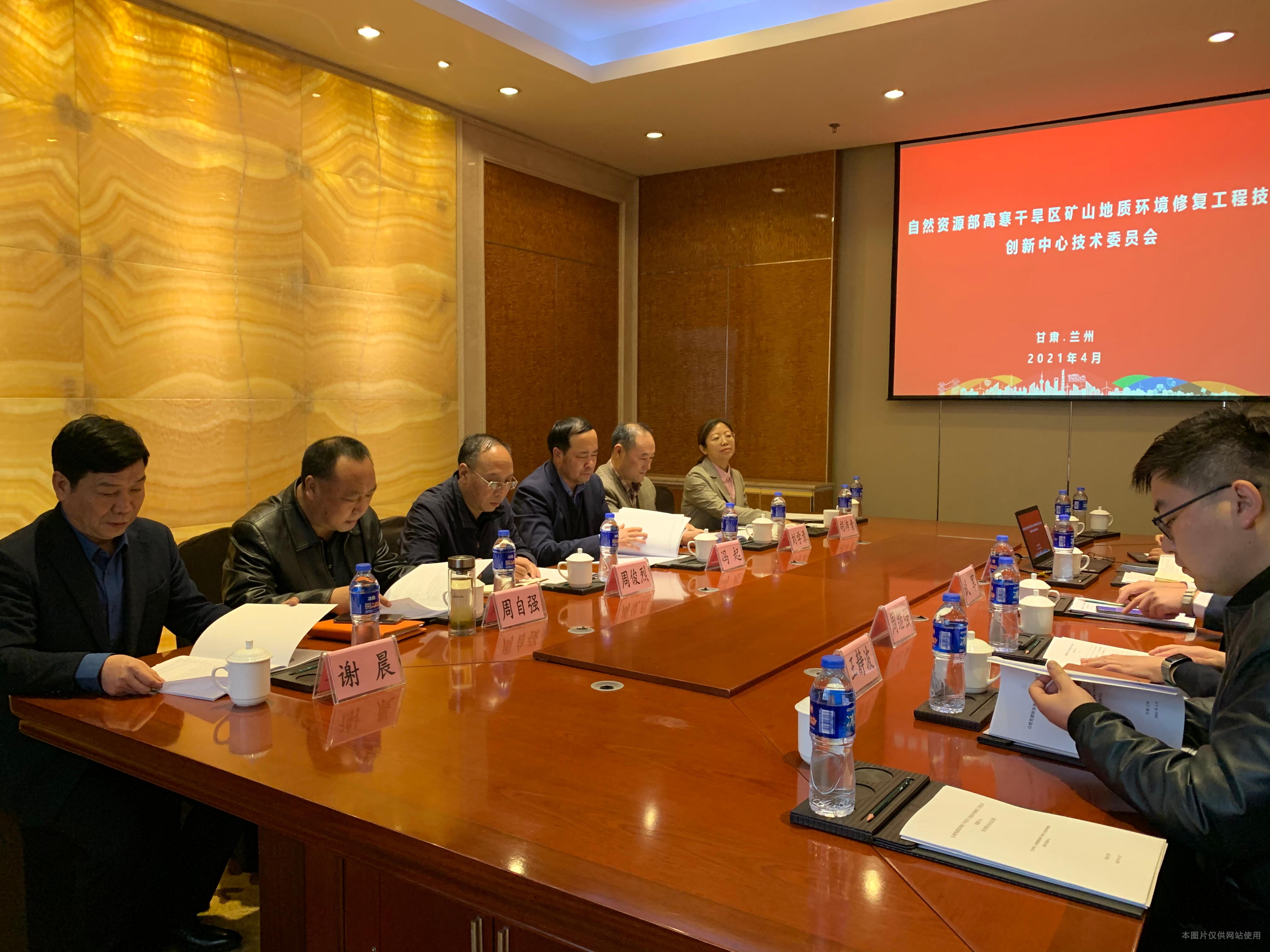 1617957809663010883.jpg 1617957809663010883.jpg